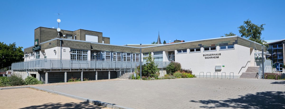 Das Bild zeigt das Bürgerhaus Wehrheim.